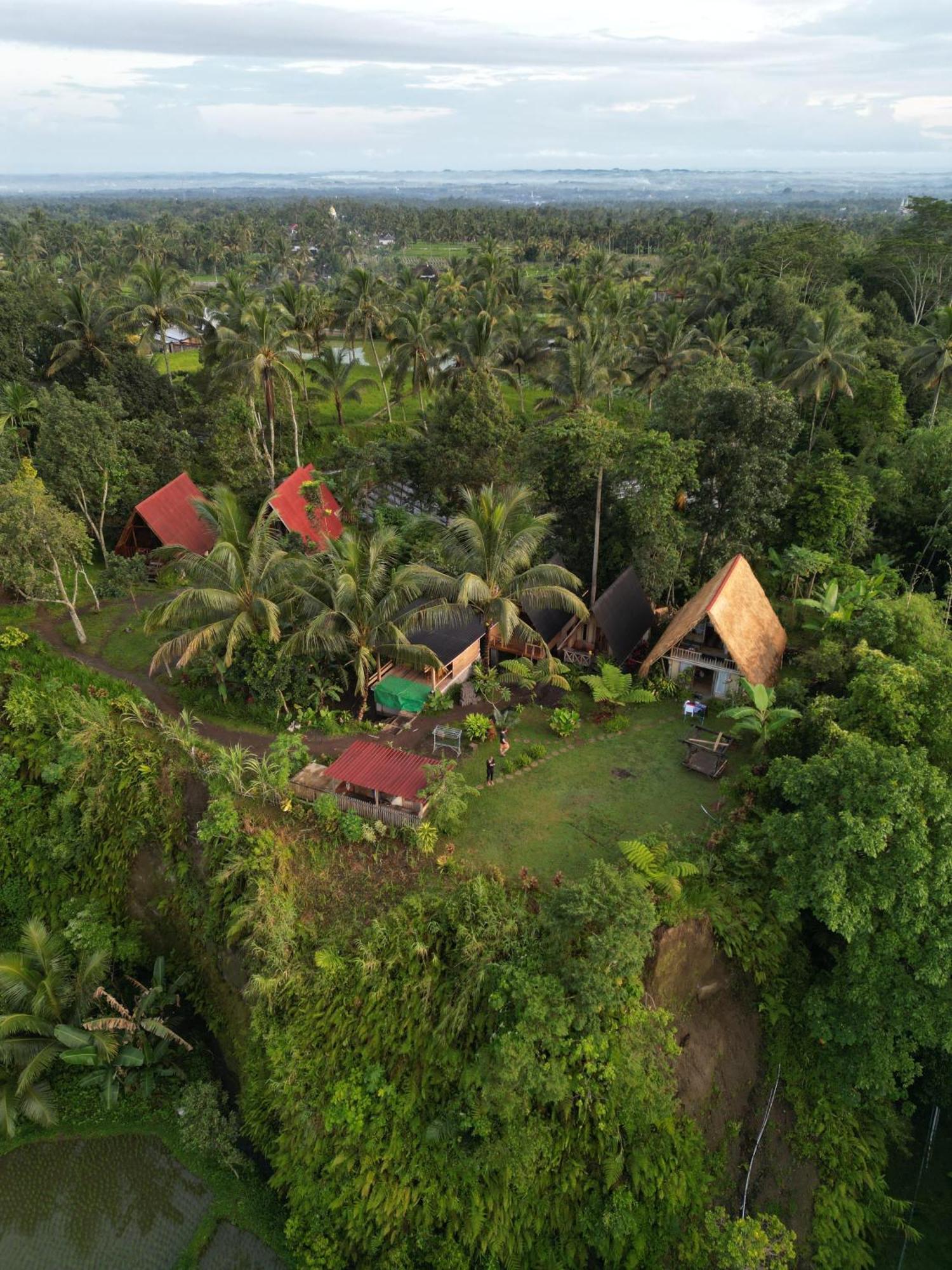 Girang Rinjani Bungalows Тетебату Екстериор снимка